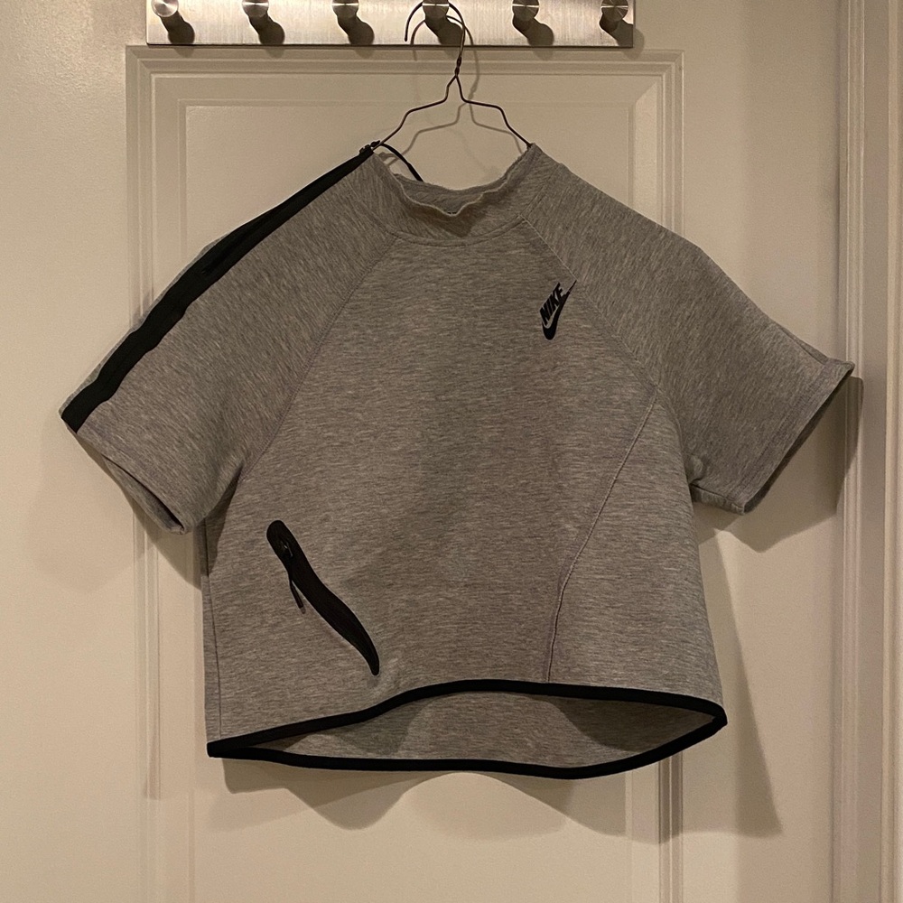 Nike Heather Gray Short Sleeve Tee
